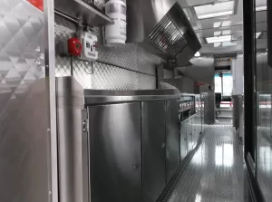 Canadian Brewhouse - Food Trucks - 18 ft Step Van