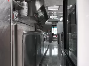 Canadian Brewhouse - Food Trucks - 18 ft Step Van