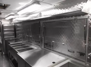 Kitchen Wisdom - Film Catering Trucks - 22 ft Freightliner