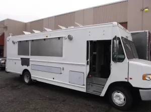 Kitchen Wisdom - Film Catering Trucks - 22 ft Freightliner