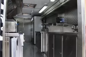 Triple O's #2 - Food Trucks - 18 ft Step Van